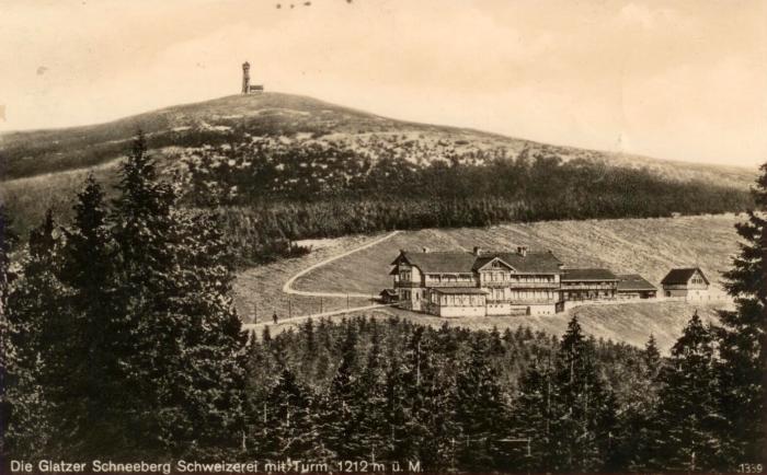 Schronisko `na Śnieżniku` oraz Śnieżnik (ok. 1920)